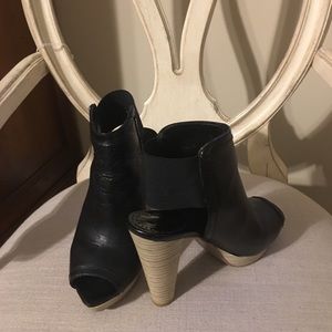 36 Black wood heels, sling back, open toe Zara